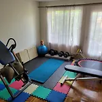 Large And Quiet Room With King Size Bed