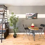 Luxury 5-Bed + Pool Table: 5 Min From Jarry Metro