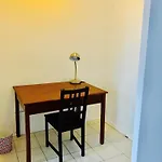 Stylish Montreal Apartment: Comfortable Stay In The Golden Square Mile
