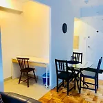Stylish Montreal Apartment: Comfortable Stay In The Golden Square Mile