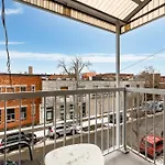 One Bedroom Apartment Near Frontenac Metro 2159-05