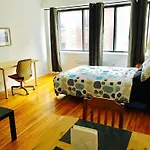 Stylish Montreal Apartment: Comfortable Stay In The Golden Square Mile