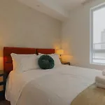 Rozenhaus Montreal Hotel