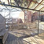 Superb 3 Bed Apartment 3Mins From Mont-Royal Metro