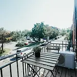 Hresidences Cozy Heritage St Andre Apt Mtl