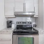 Aaa Location Condo & Free Parking