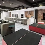 The Holland Hotel By Simplissimmo