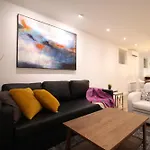Luxueux - Deco Moderne, Rosemont