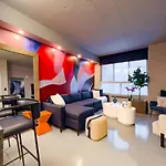Pierce Boutique Apartments By Simplissimmo