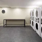 Homewood Suites By Hilton Montreal Midtown