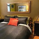 A La Carte Bed & Breakfast