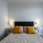 Panoramic View - 2 Bed 2 Bath 47Th Floor