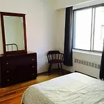 Stylish Montreal Apartment Comfortable Stay In The Golden Square Mile