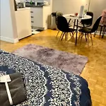 Affordable Cuttie 4 Persons 2 Beds In Downtown