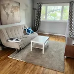 Ideal For Group 3 Bedroom Apartment