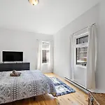 Lovely 3 Bedrooms In Heart Of Plateau Mont-Royal