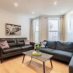Ideal Group Stay In Charming Le Plateau Near Metro