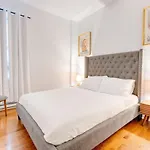 M11 Stylish Modern 3Br In Prime Location