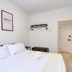 Magnificent Industrial Apartment Heart Of Downtown
