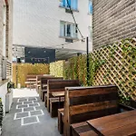 Samesun Montreal Hotel & Hostel
