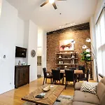 Elegant 1 Bedroom Apartment In Old Port - 202