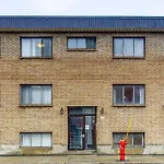 Cozy Shared Condo In Best Montreal Area