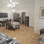 Ideal Pour Les Voyageurs,Tres Grand Chambre 50M2