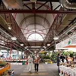 Stylish Open-Space Studio By Jean Talon Market