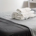 2 Spacious Luxury Bedroom Montreal