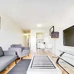 2 Spacious Luxury Bedroom Montreal