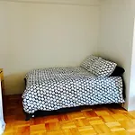 Stylish Montreal Apartment Comfortable Stay In The Golden Square Mile