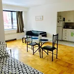 Stylish Montreal Apartment Comfortable Stay In The Golden Square Mile