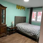 New Renovated Peaceful Apartment With Parking