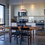 Panoramic Apartment In The Old Port