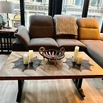 Elegant 3 Bedroom Apartment In Old Port - 201