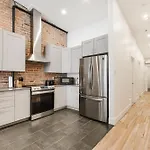 Elegant 3 Bedroom Apartment In Old Port - 302