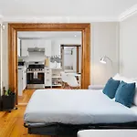 Modern, Cozy Apartment In Heart Of Mont Royal