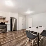Spacious 3 Bedroom Apartment In Lasalle - 72