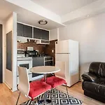 Petite One-Bedroom Escape Near Downtown 104