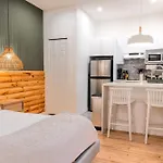 #2 - Cozy Studio - Self Check In - Plateau - St-Denis - Ac - Tv