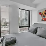 Luxurious Appartement Downtown Gym Sauna Pool