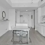 Luxurious Appartement Downtown Gym Sauna Pool
