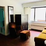 Stylish Montreal Apartment Comfortable Stay In The Golden Square Mile