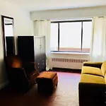 Stylish Montreal Apartment Comfortable Stay In The Golden Square Mile