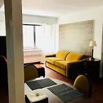 Stylish Montreal Apartment Comfortable Stay In The Golden Square Mile