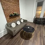 Cozy 1-Br Apartment In The Heart Of Saint-Denis