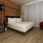 Le Petit Hotel Notre Dame
