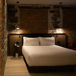 Le Petit Hotel Notre Dame