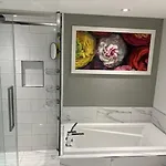 Cute & Spacious 2 Bdr Condo