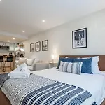 Mtl Oasis - Private Parking - Stylish And Practical